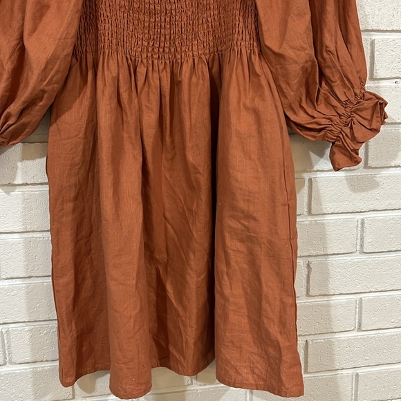 Kourt Flax Blend Baby Doll Pleated Balloon Sleeve Top Burnt Orange - Picture 2 of 7
